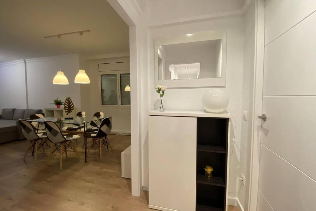 Apartamento Completo Muy Cerca Del Centro Ideal Para Familias Con Piscina Figueres  Exterior photo
