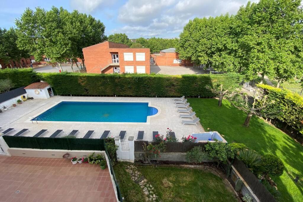 Apartamento Completo Muy Cerca Del Centro Ideal Para Familias Con Piscina Figueres  Exterior photo